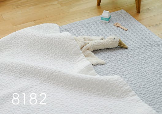 8182 / ドットイブルの画像