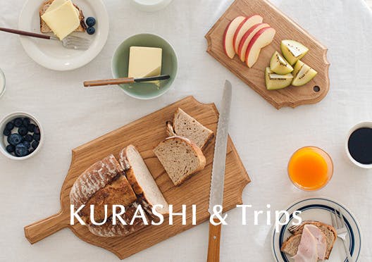 KURASHI&Trips / プレートにもなる天然木のカッティングボードの画像