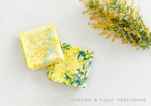 KURASHI&Trips PUBLISHING / ミモザ柄のガーゼハンカチの画像